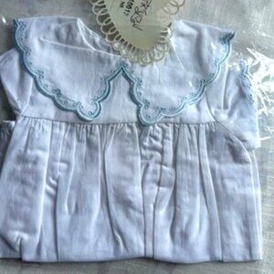 Newborn outfit